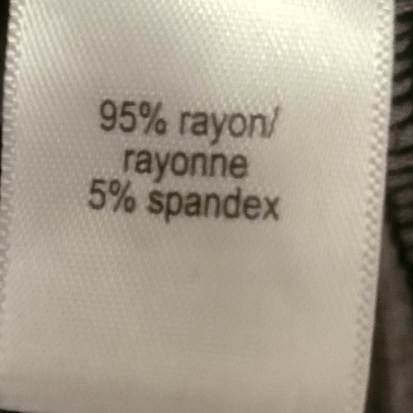 Floral Sleeveless Black Dress - Picture 5 of 6